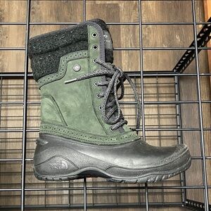 The North Face Forest Green and Charcoal Winter Boots